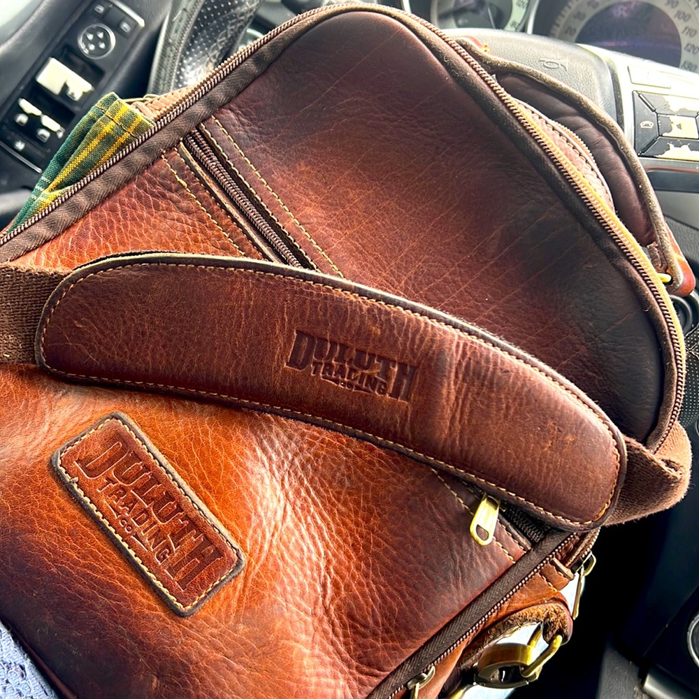 DELUTH TRADING CO back pack